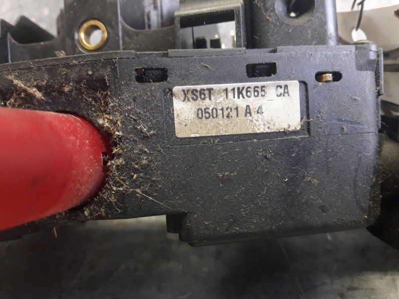 Recambio de mando multifuncion para ford fiesta berlina (dx) referencia OEM IAM XS6T11K665CA 050121A4 