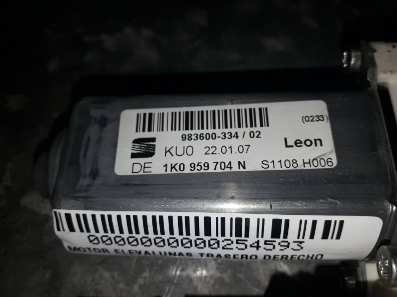 Recambio de motor elevalunas trasero derecho para seat leon (1p1) referencia OEM IAM 1K0959704N 98360033402 