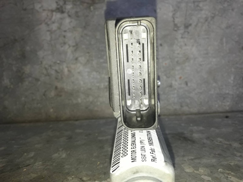 Recambio de motor elevalunas trasero derecho para seat leon (1p1) referencia OEM IAM 1K0959704N 98360033402 