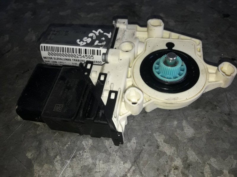 Recambio de motor elevalunas trasero izquierdo para seat leon (1p1) referencia OEM IAM 7746021700 E840311207 12017330