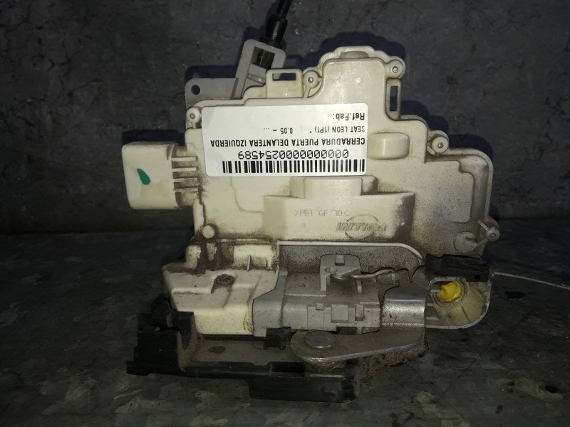 Recambio de cerradura puerta delantera izquierda para seat leon (1p1) referencia OEM IAM   