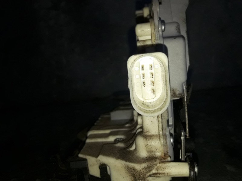 Recambio de cerradura puerta delantera derecha para seat leon (1p1) referencia OEM IAM   