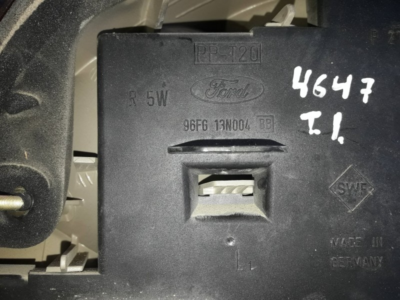 Recambio de piloto trasero izquierdo para ford fiesta berlina (dx) referencia OEM IAM 96FG13N004  