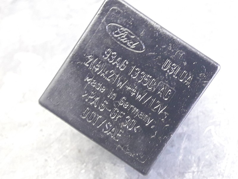 Recambio de rele para ford fiesta berlina (dx) referencia OEM IAM 9JB511  