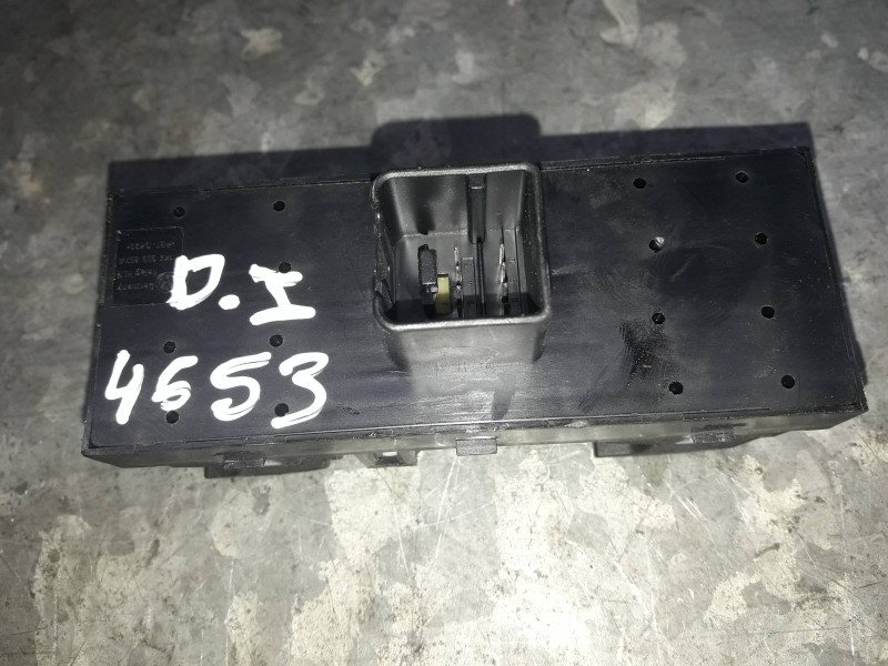 Recambio de mando elevalunas delantero izquierdo para seat leon (1p1) referencia OEM IAM 1K4959857A  