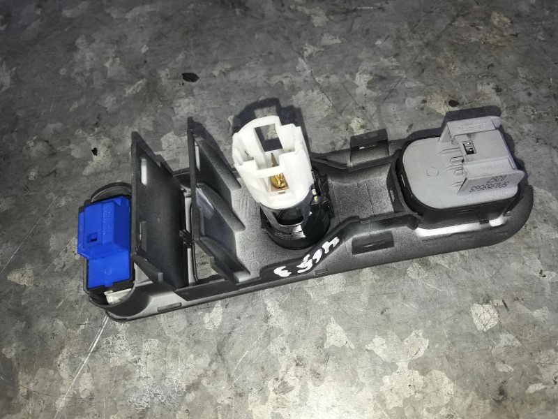 Recambio de mando multifuncion para seat leon (1p1) referencia OEM IAM 5P0959565  