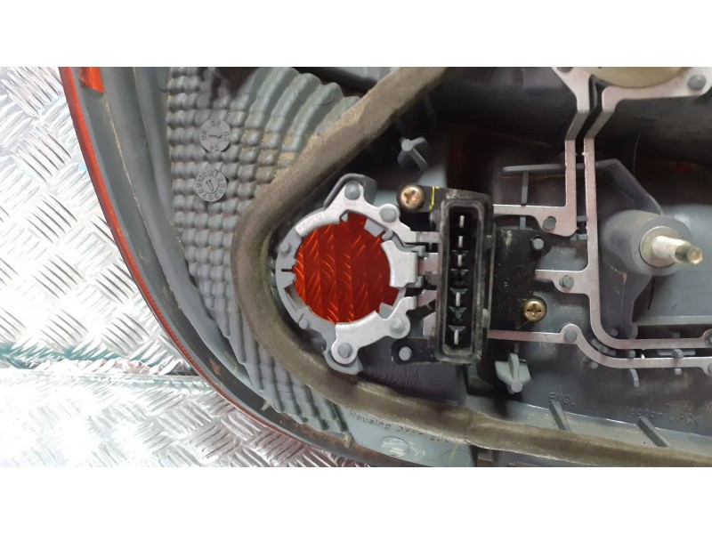 Recambio de piloto trasero derecho para toyota yaris (ncp1/nlp1/scp1) 1.3 expo referencia OEM IAM 52053  