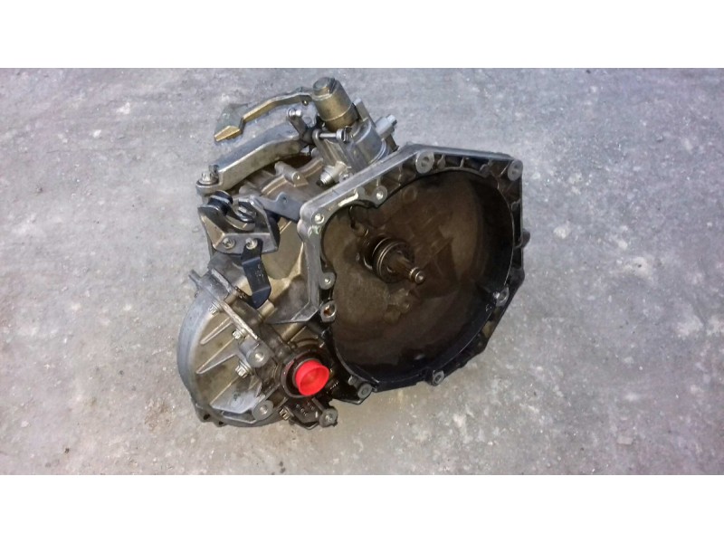 Recambio de caja cambios para opel zafira b cosmo referencia OEM IAM M32  6 VELOCIDADES