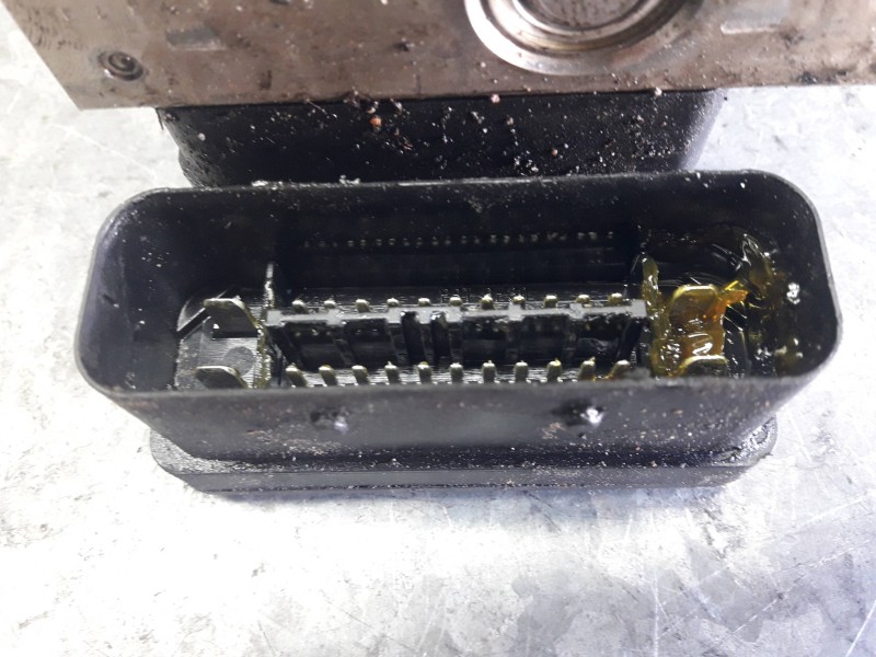 Recambio de abs para peugeot 207 referencia OEM IAM 3TU7E03D34 10097011443 00404858E0