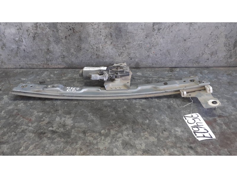 Recambio de elevalunas delantero derecho para peugeot 207 referencia OEM IAM 9681182280S ELECTRICO CON MOTOR