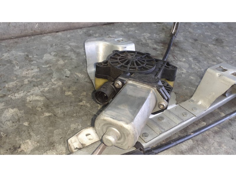 Recambio de elevalunas delantero izquierdo para renault kangoo (f/kc0) referencia OEM IAM 128001181B ELECTRICO CON MOTOR
