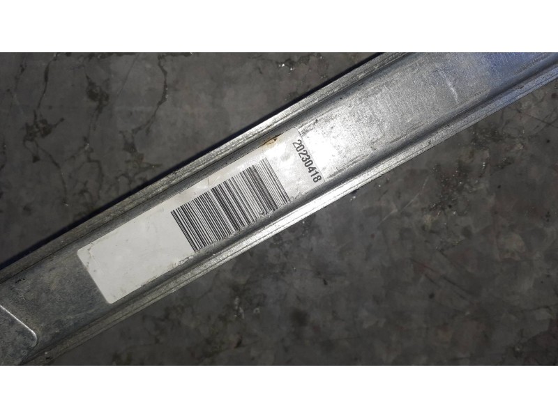 Recambio de elevalunas delantero derecho para audi a4 berlina (8e) referencia OEM IAM 20230418 ELECTRICO SIN MOTOR