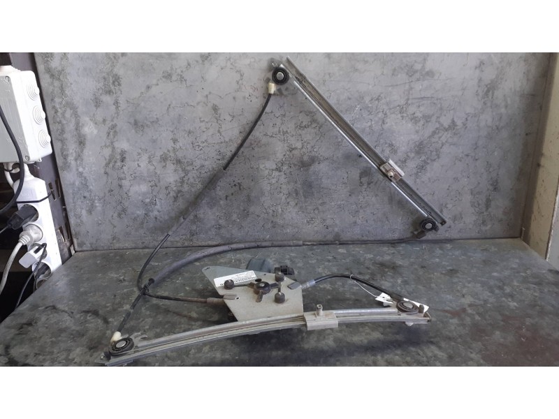 Recambio de elevalunas delantero izquierdo para audi a3 (8l) referencia OEM IAM 114181102 ELECTRICO CON MOTOR