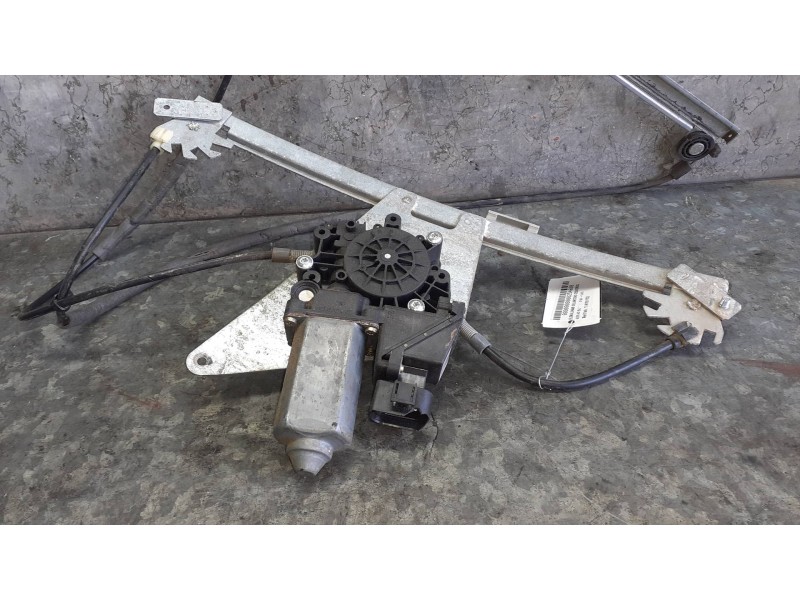 Recambio de elevalunas delantero izquierdo para audi a3 (8l) referencia OEM IAM 114181102 ELECTRICO CON MOTOR