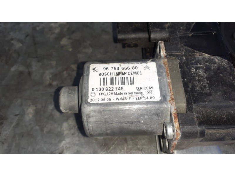 Recambio de elevalunas trasero derecho para peugeot 308 sw referencia OEM IAM 9675463380OR ELECTRICO CON MOTOR