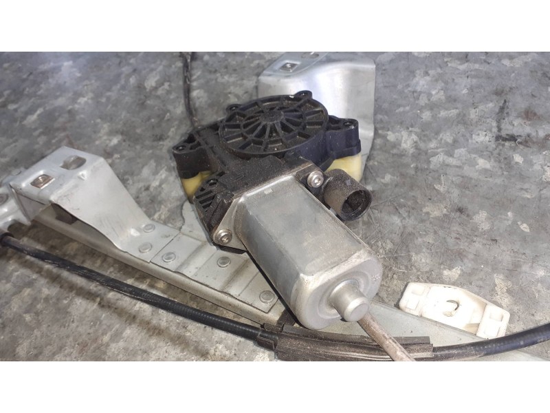 Recambio de elevalunas delantero derecho para renault kangoo (f/kc0) referencia OEM IAM 128001182B ELECTRICO CON MOTOR