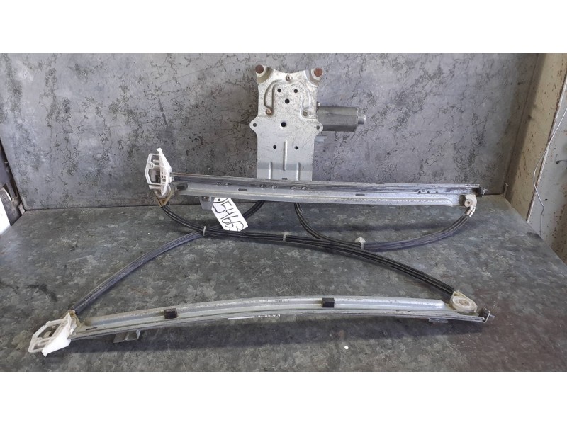 Recambio de elevalunas delantero derecho para citroen xsara picasso referencia OEM IAM 0130821900 ELECTRICO CON MOTOR