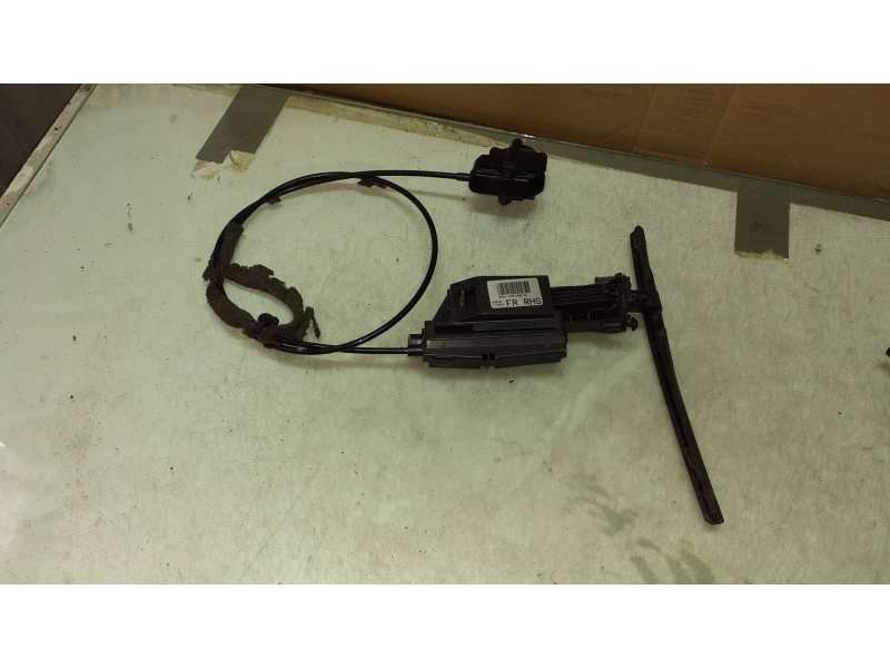 Recambio de moldura para ford focus lim. business referencia OEM IAM BM51A201A56AL 0104132401X CABLE PUERTA