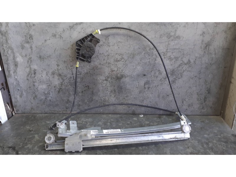 Recambio de elevalunas delantero izquierdo para audi a4 berlina (8e) referencia OEM IAM  ELECTRICO SIN MOTOR