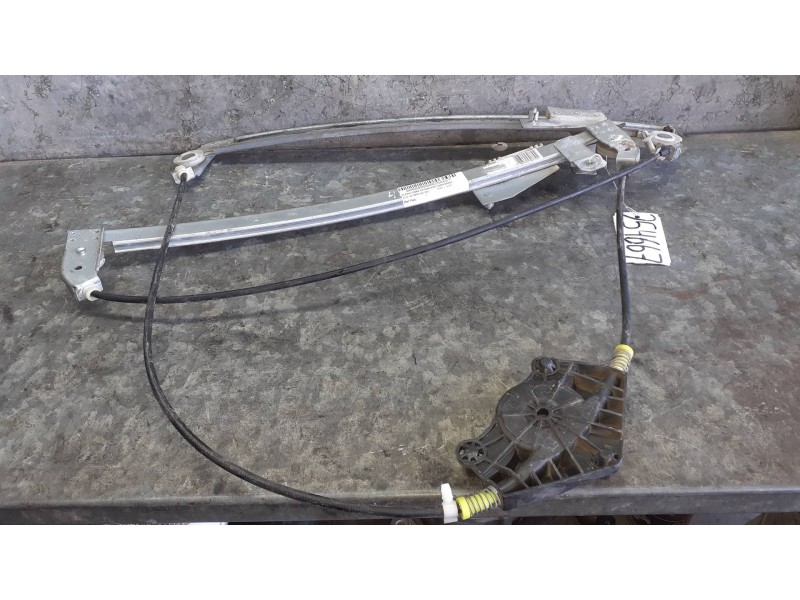 Recambio de elevalunas delantero izquierdo para audi a4 berlina (8e) referencia OEM IAM  ELECTRICO SIN MOTOR