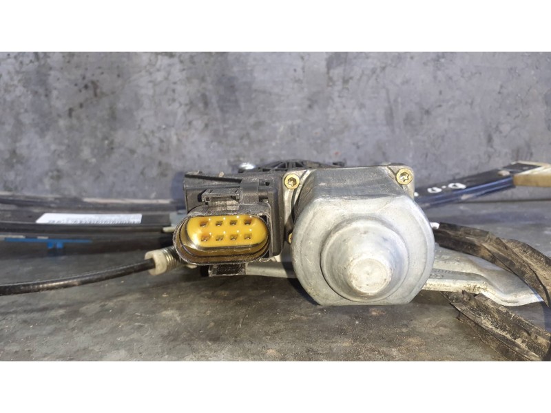 Recambio de elevalunas delantero derecho para audi a3 (8l) referencia OEM IAM 8L3837398A ELECTRICO CON MOTOR