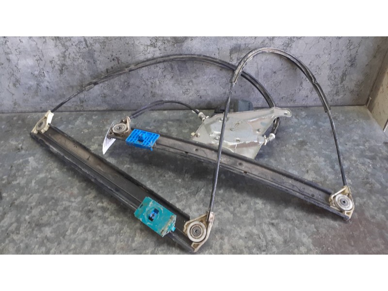 Recambio de elevalunas delantero derecho para audi a3 (8l) referencia OEM IAM 8L3837398A ELECTRICO CON MOTOR