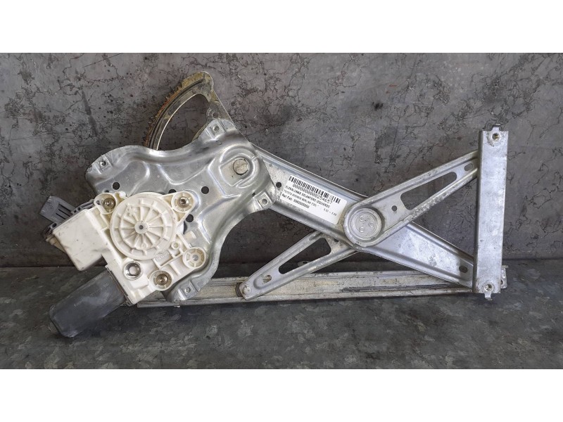 Recambio de elevalunas delantero izquierdo para toyota avensis berlina (t25) referencia OEM IAM 6982005050 ELECTRICO CON MOTOR