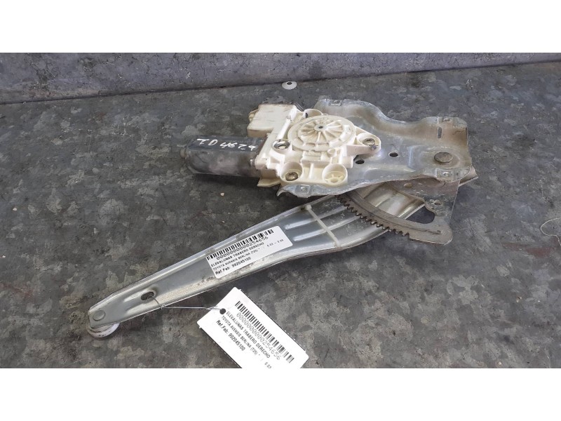 Recambio de elevalunas trasero derecho para toyota avensis berlina (t25) referencia OEM IAM 992045100 ELECTRICO CON MOTOR