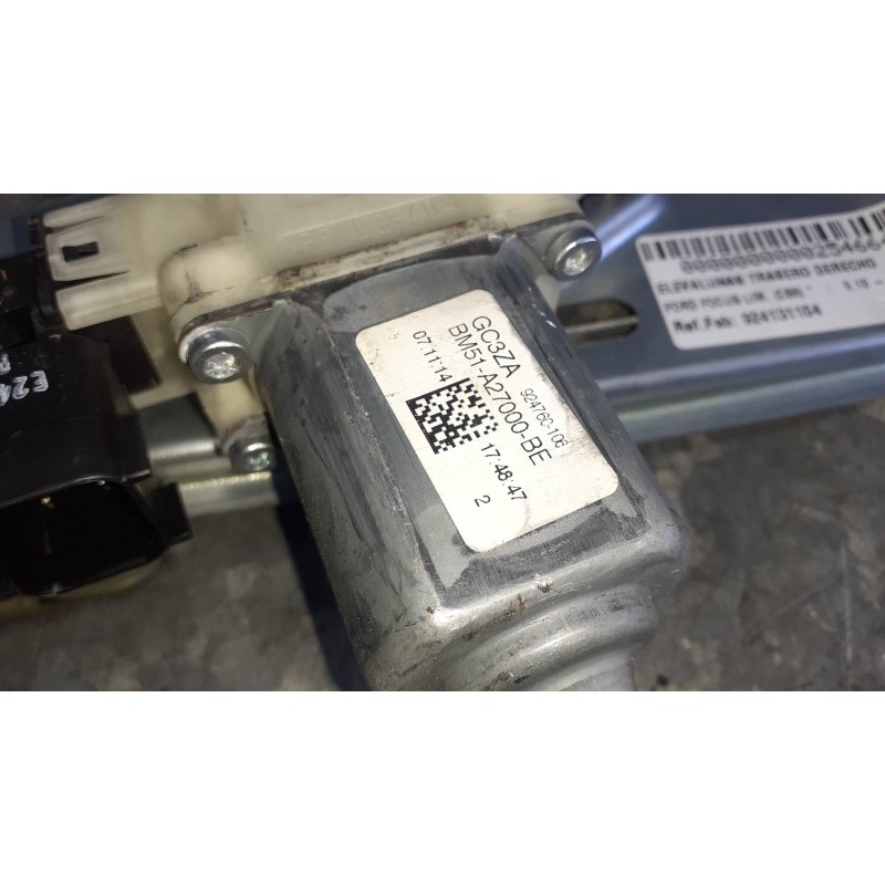 Recambio de elevalunas trasero derecho para ford focus lim. (cb8) referencia OEM IAM 924131104 ELECTRICO CON MOTOR