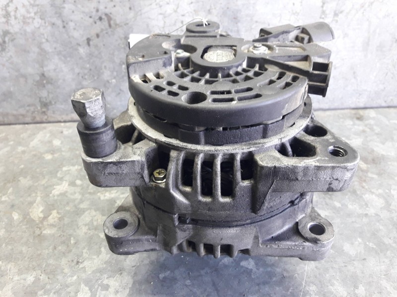 Recambio de alternador para peugeot 207 referencia OEM IAM   