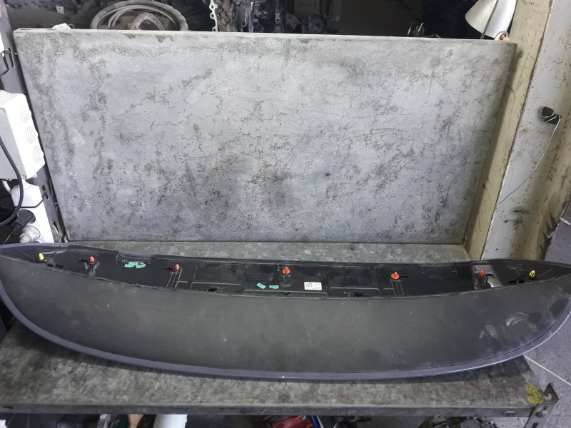 Recambio de aleron trasero para cupra leon (kl1) referencia OEM IAM 5FA827933C SE0472Y000000 SE0471A00AV4109S