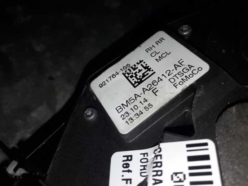 Recambio de cerradura puerta trasera derecha para ford focus lim. (cb8) referencia OEM IAM 921764105 BM5AA226412AF 