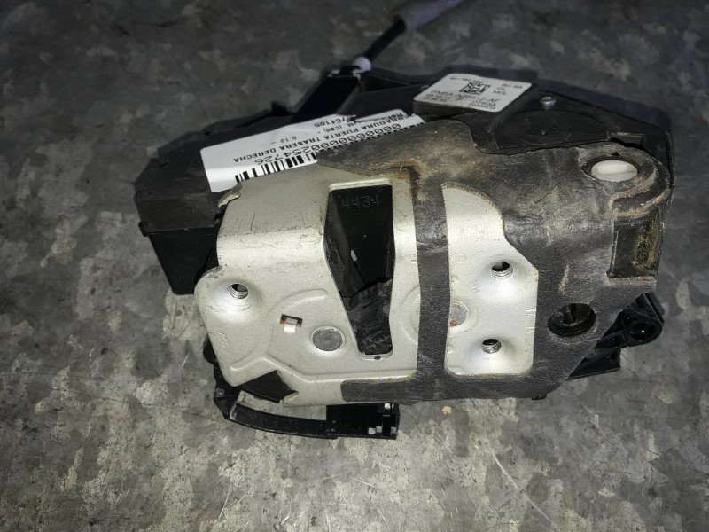 Recambio de cerradura puerta trasera derecha para ford focus lim. (cb8) referencia OEM IAM 921764105 BM5AA226412AF 