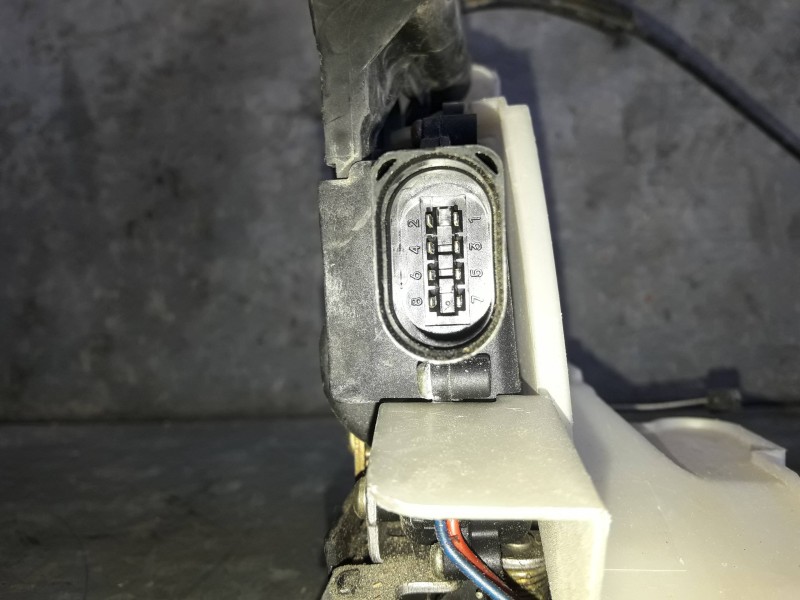 Recambio de cerradura puerta delantera izquierda para volkswagen passat berlina (3b3) referencia OEM IAM   