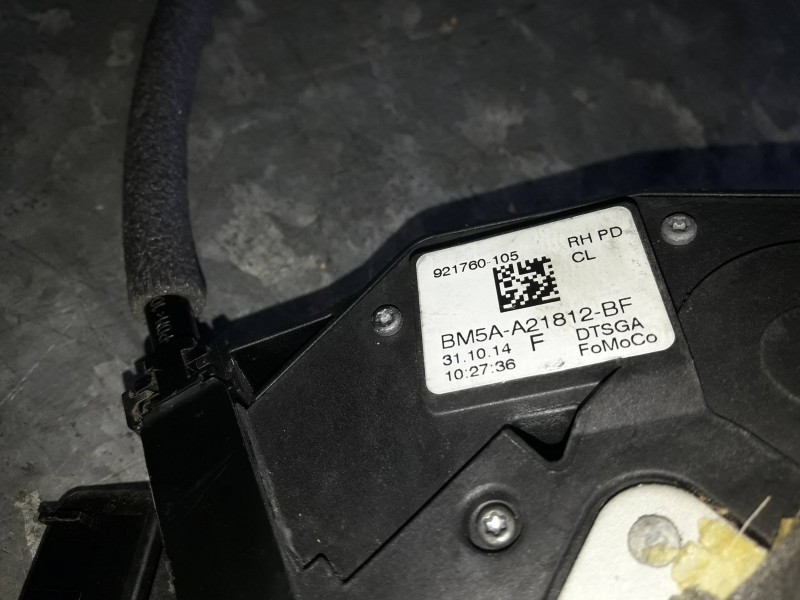 Recambio de cerradura puerta delantera derecha para ford focus lim. (cb8) referencia OEM IAM 921760105 BM5AA21812BF 