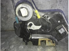 Recambio de cerradura puerta trasera derecha para toyota avensis berlina (t25) referencia OEM IAM    2