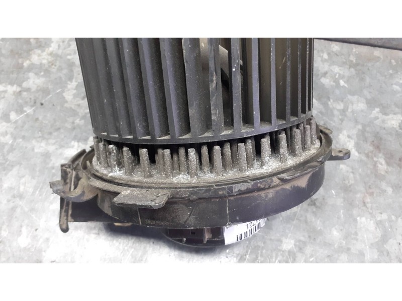 Recambio de motor calefaccion para citroen xsara picasso referencia OEM IAM 6049401  