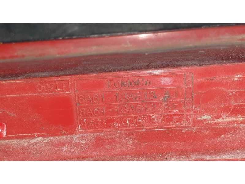Recambio de luz central de freno para ford focus lim. (cb8) referencia OEM IAM 8A6113A613A  