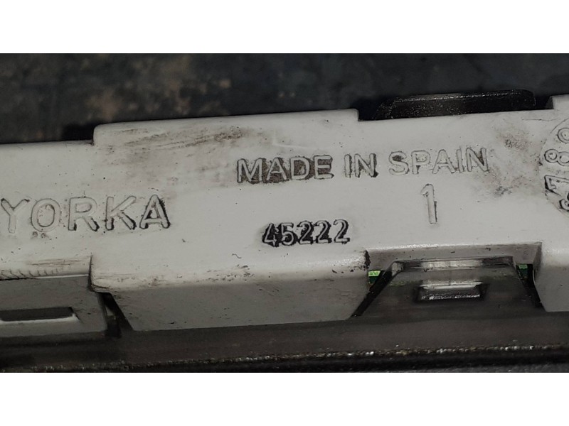 Recambio de luz central de freno para opel vectra c berlina referencia OEM IAM 33650S 45222 