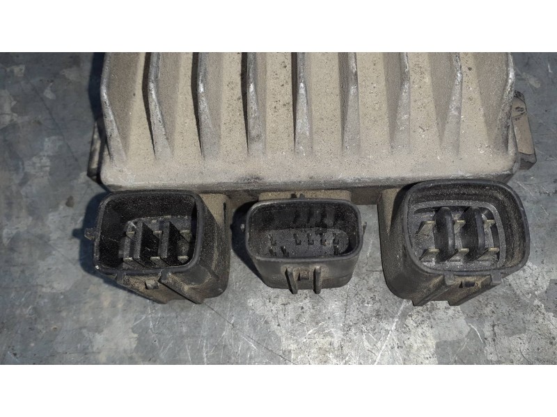 Recambio de centralita motor uce para toyota avensis berlina (t25) referencia OEM IAM 8987120070 1310001371 DENSO