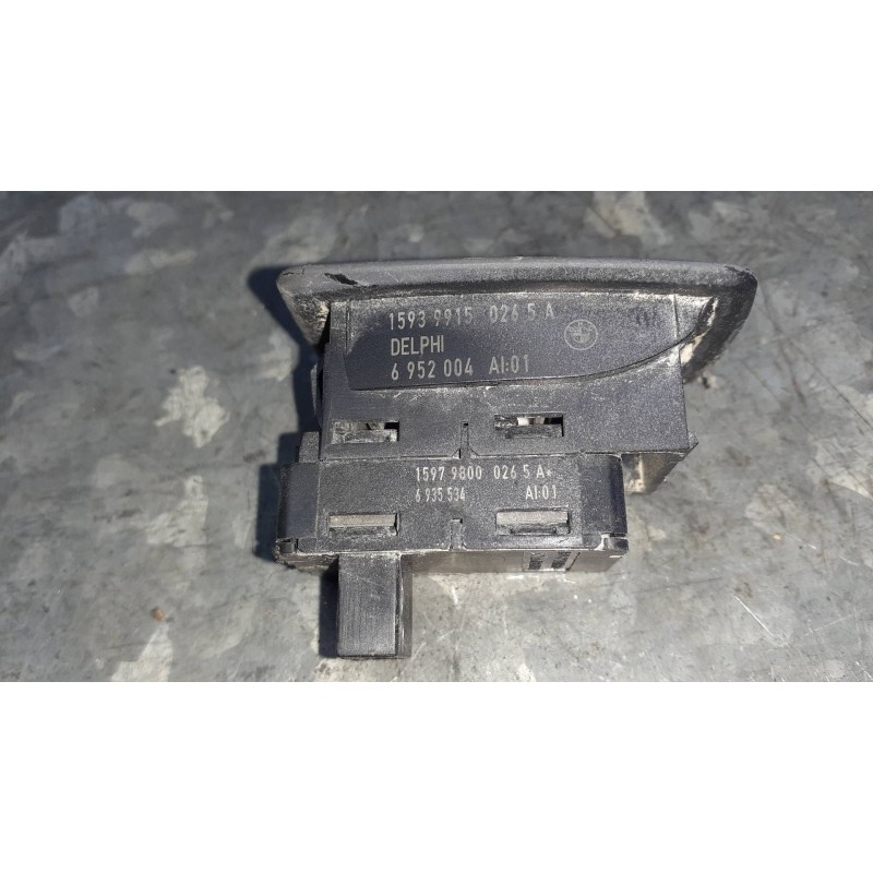 Recambio de mando elevalunas trasero izquierdo para bmw serie 1 berlina (e81/e87) 120d referencia OEM IAM 6952004 15919800 69355