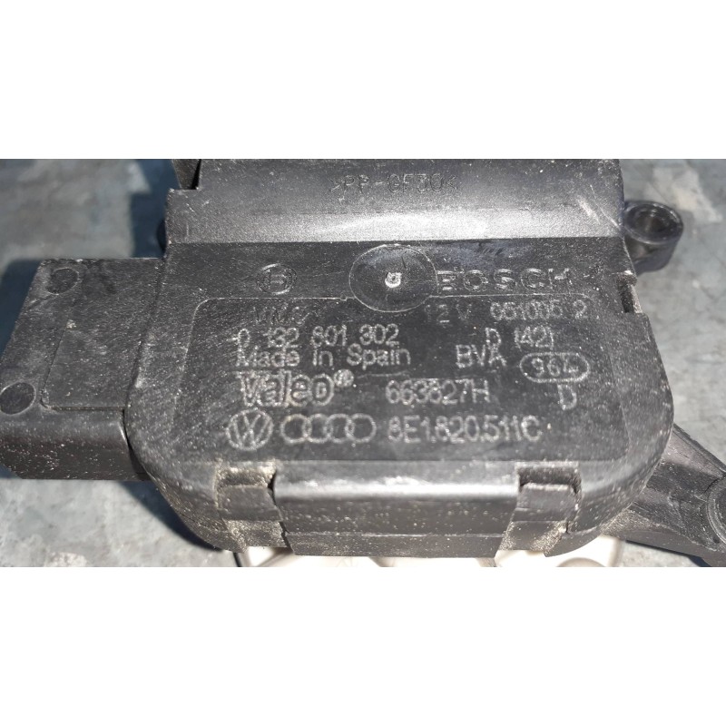 Recambio de motor apertura trampillas climatizador para audi a4 berlina (8e) referencia OEM IAM 0132801305 8E18205110 BOSCH