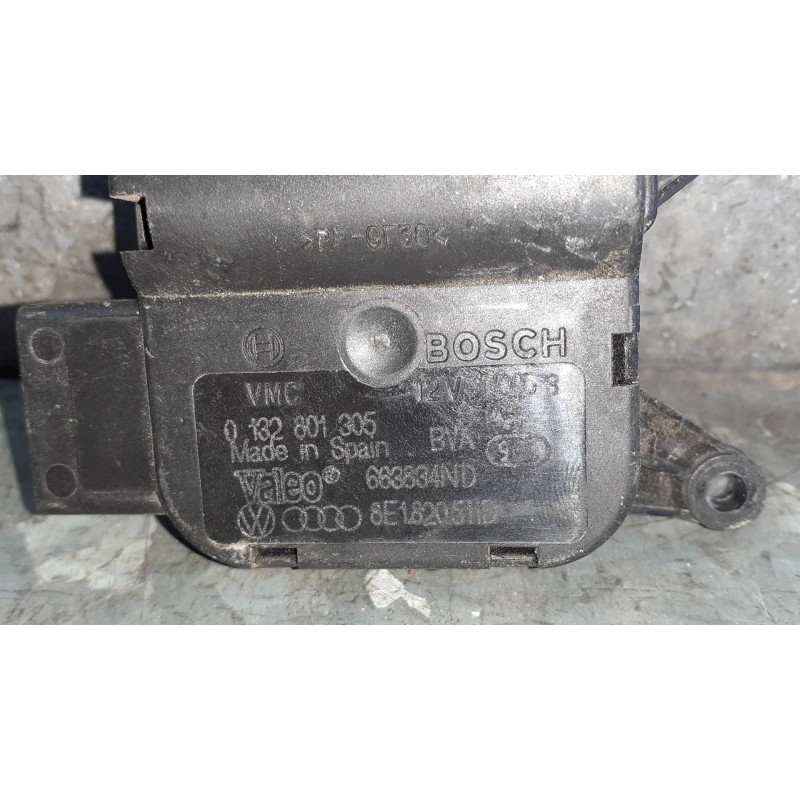 Recambio de motor apertura trampillas climatizador para audi a4 berlina (8e) referencia OEM IAM 0132801305 8E1820511D BOSCH