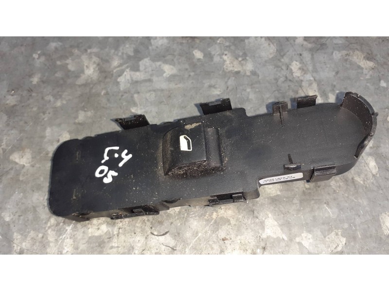 Recambio de mando elevalunas delantero derecho para citroen c4 berlina referencia OEM IAM 96351625XT  