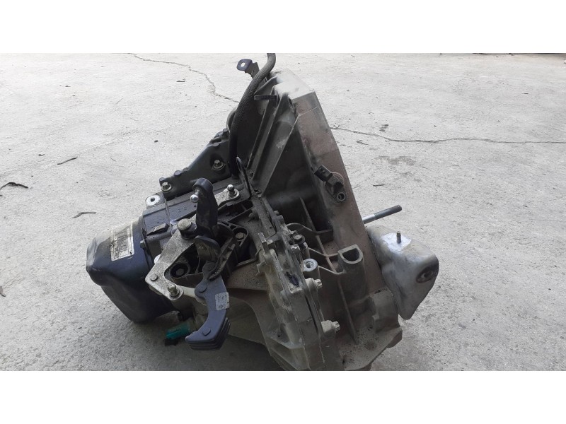 Recambio de caja cambios para dacia sandero referencia OEM IAM   
