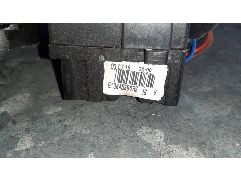 Recambio de mando multifuncion para dacia sandero referencia OEM IAM 681722712R E10645396RS E10645650