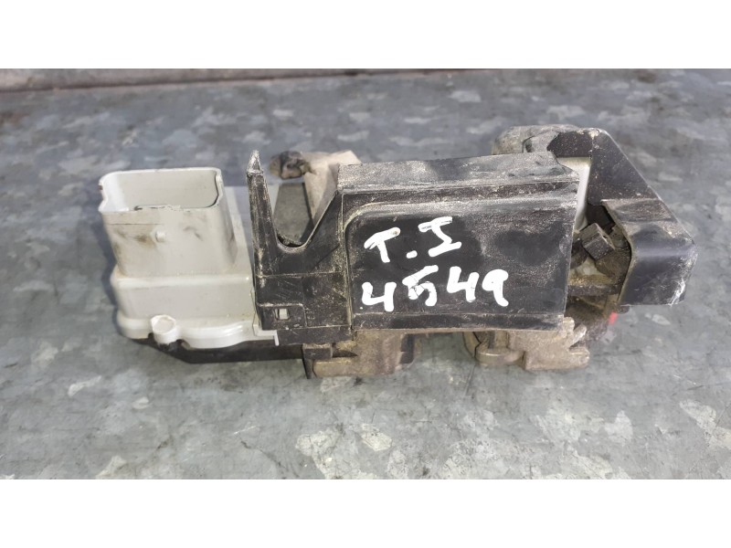 Recambio de cerradura puerta trasera izquierda para citroen xsara picasso referencia OEM IAM   