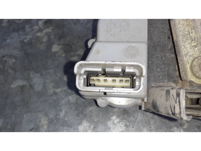 Recambio de cerradura puerta trasera izquierda para citroen xsara picasso referencia OEM IAM   