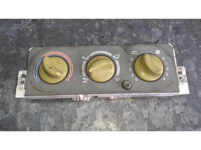 Recambio de mando calefaccion / aire acondicionado para renault twingo (co6) referencia OEM IAM 52479162  