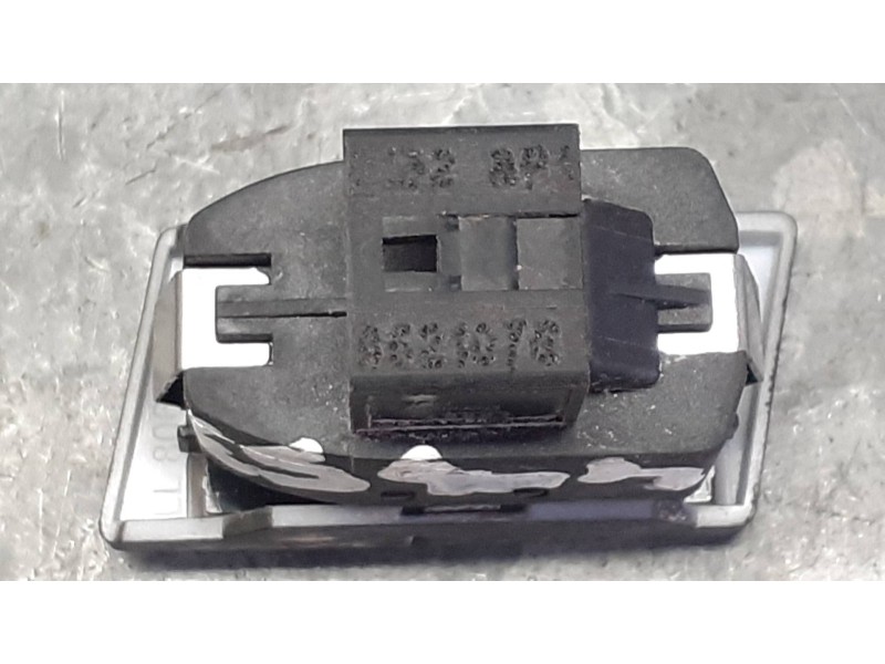 Recambio de mando bloqueo puertas para audi a3 (8p) referencia OEM IAM A621070  